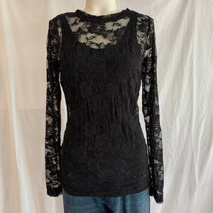 Long sleeve lace tunic